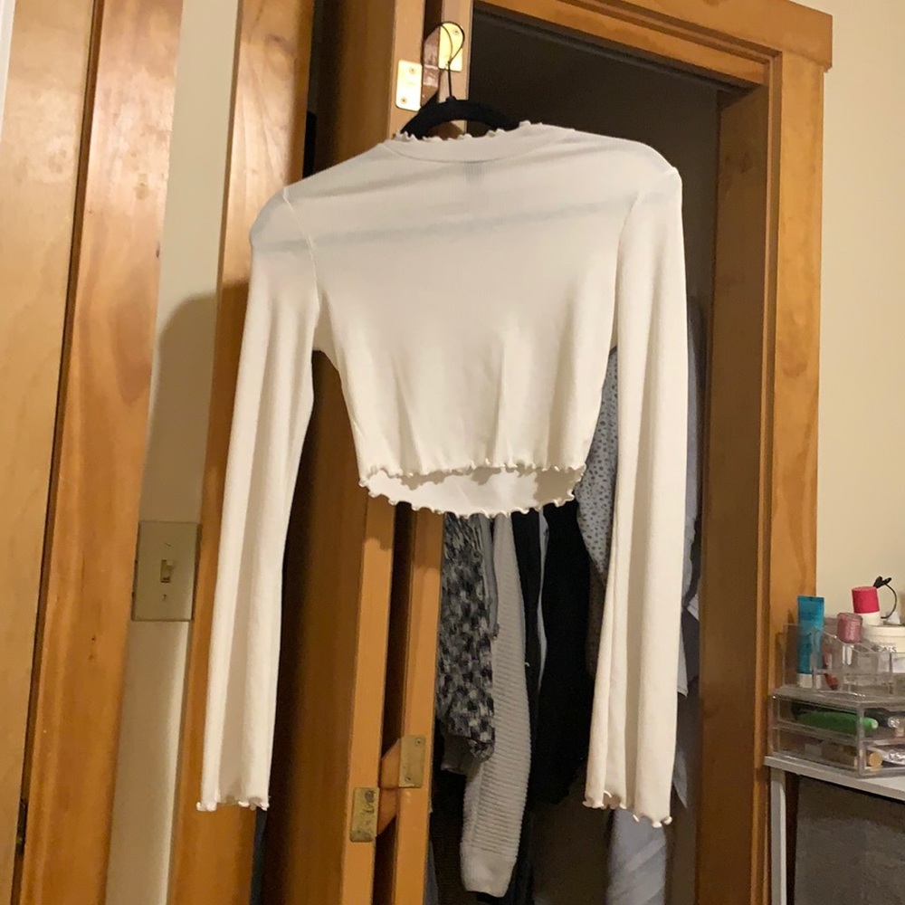 Publik White Long Sleeve Crop Top